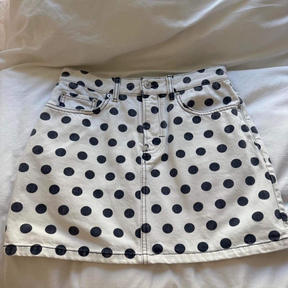 Jeanerica JeansSC® White Mini Skirt with Black Polka Dots